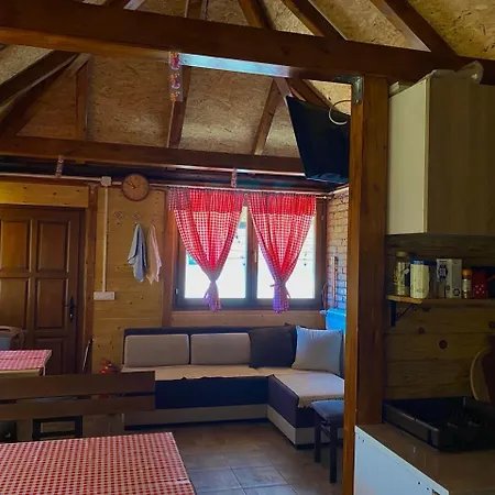 Kuca Za Odmor Andrea Nyaraló *